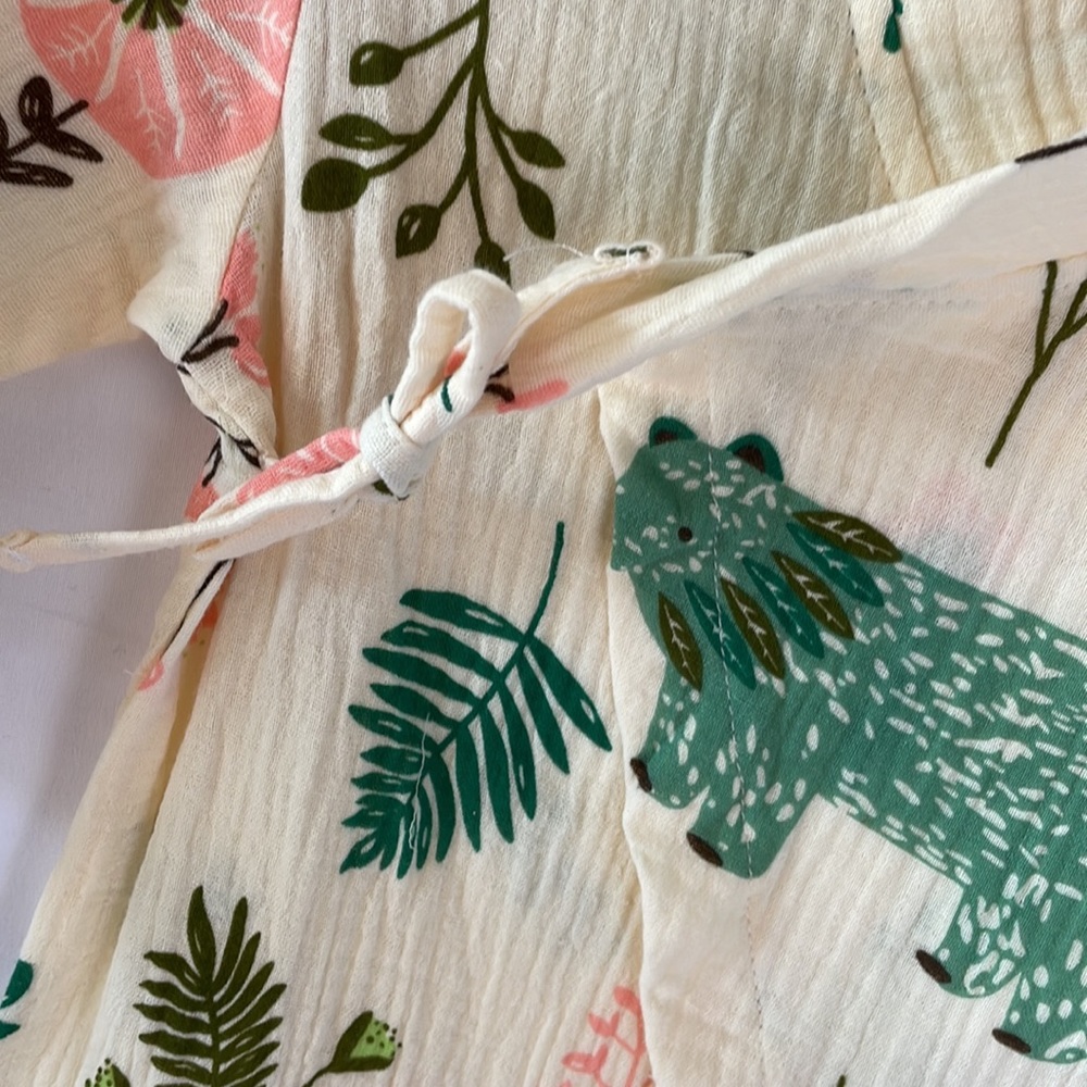 Chuya romper cream with bears and leafs size 3-6 months side tie - Picture 3 of 9